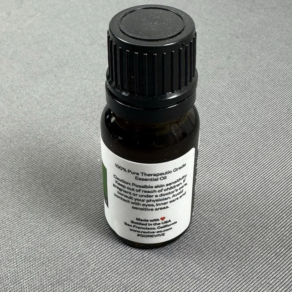 REVIVE‎ Essential Oil Christmas Wreath 10ML New
